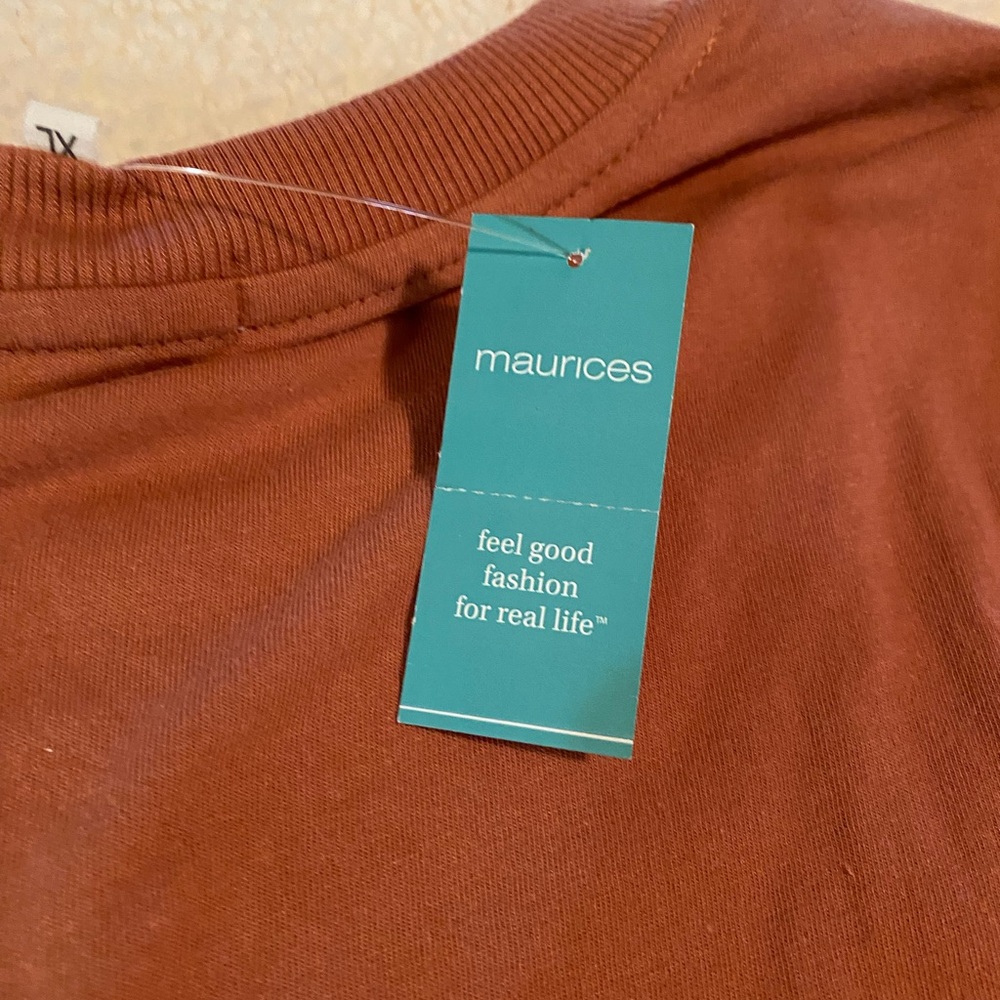Maurices Terracotta Graphic Tee Size XL. NWT - Picture 8 of 8